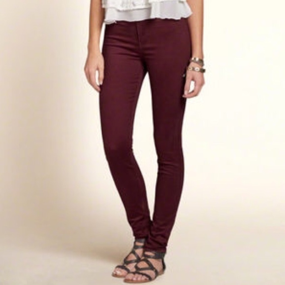 Maroon Skinny Hollister Jeans. Like New. 9R